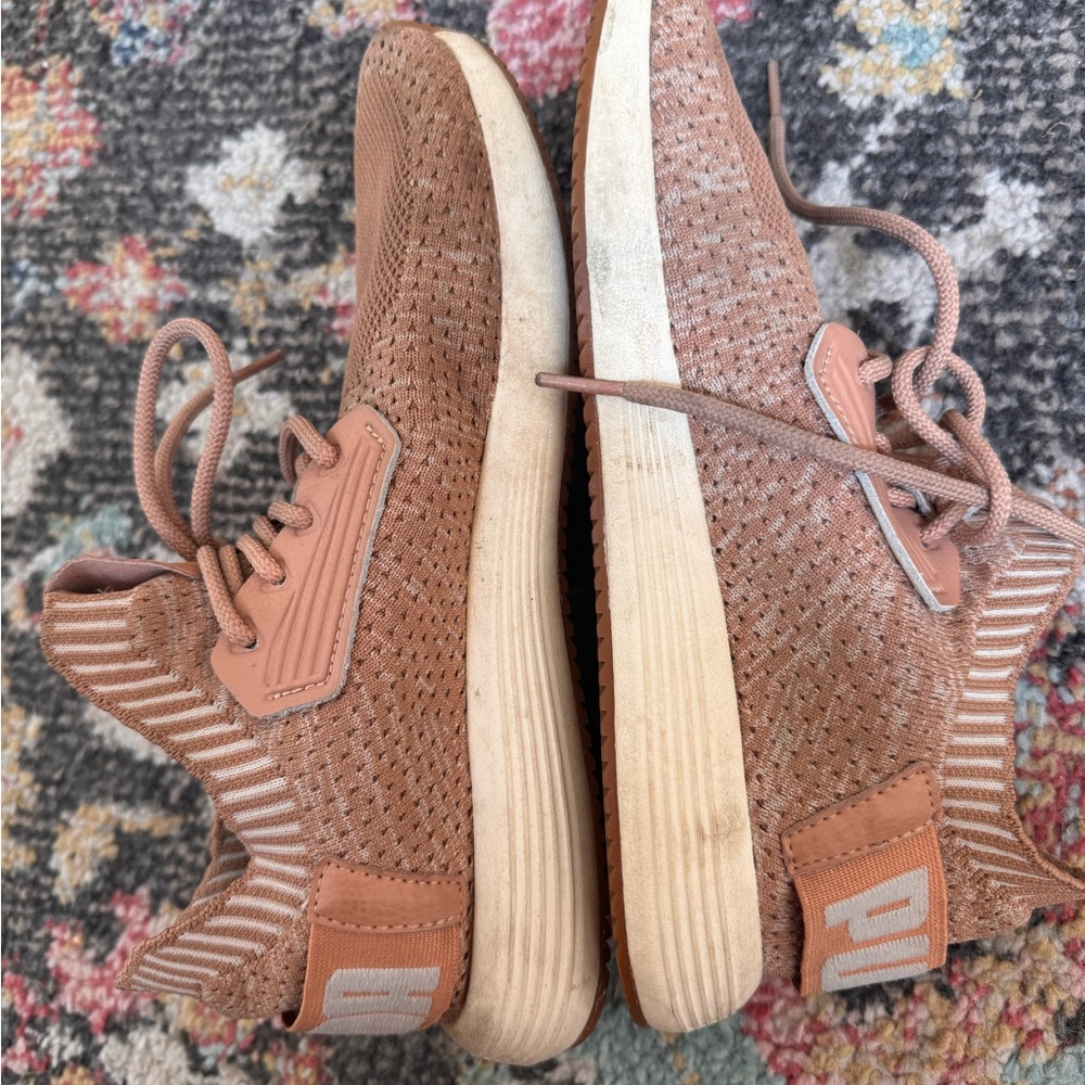 Women’s PUMA soft ankle shoes